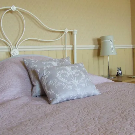The House Of The Boatmaker Bed and breakfast *